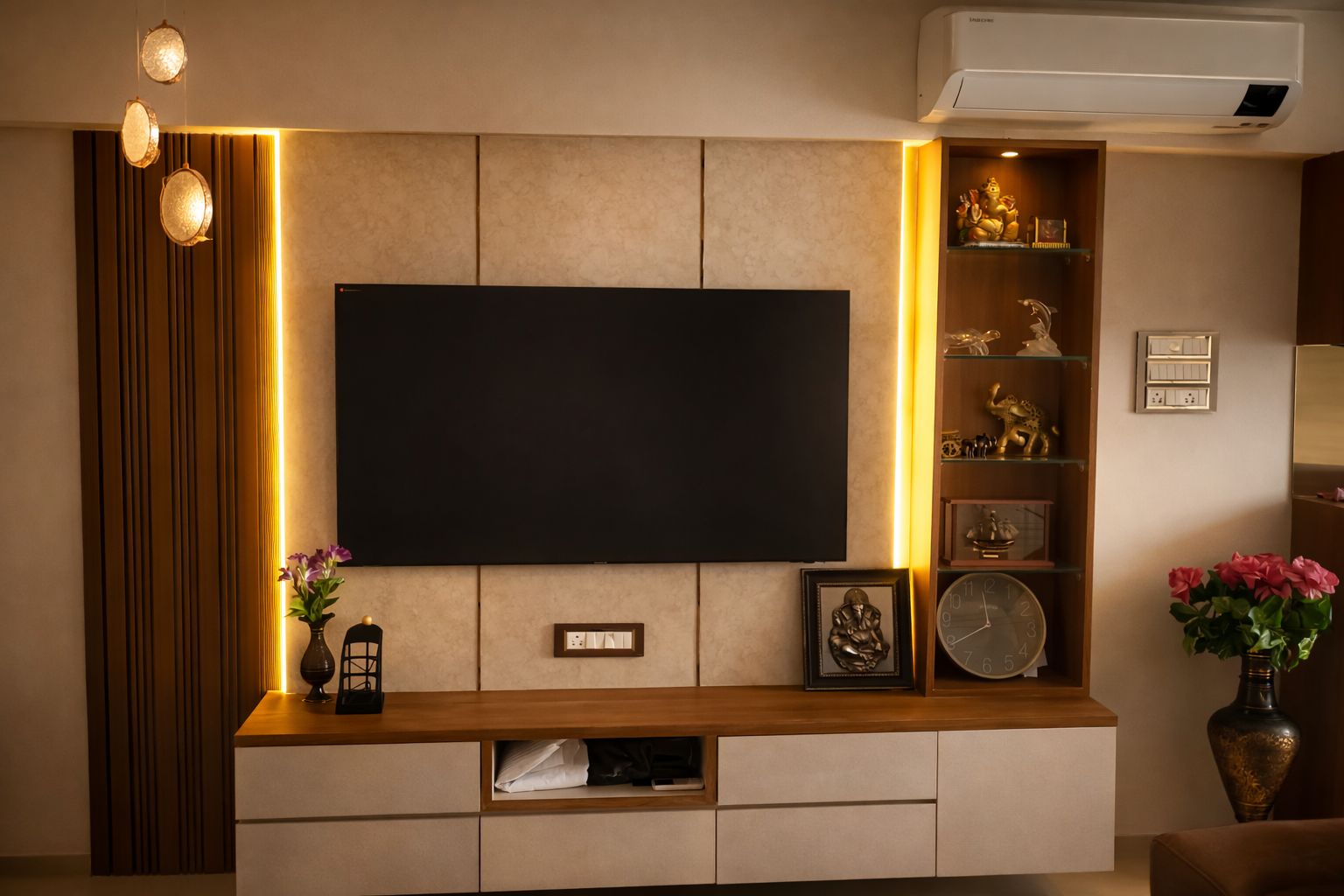 Living Room - Gallery Image